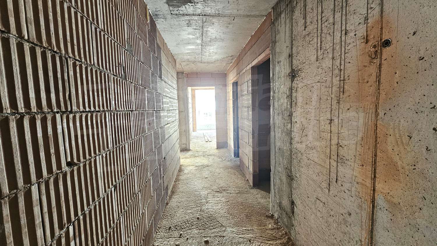 Gallery Picture