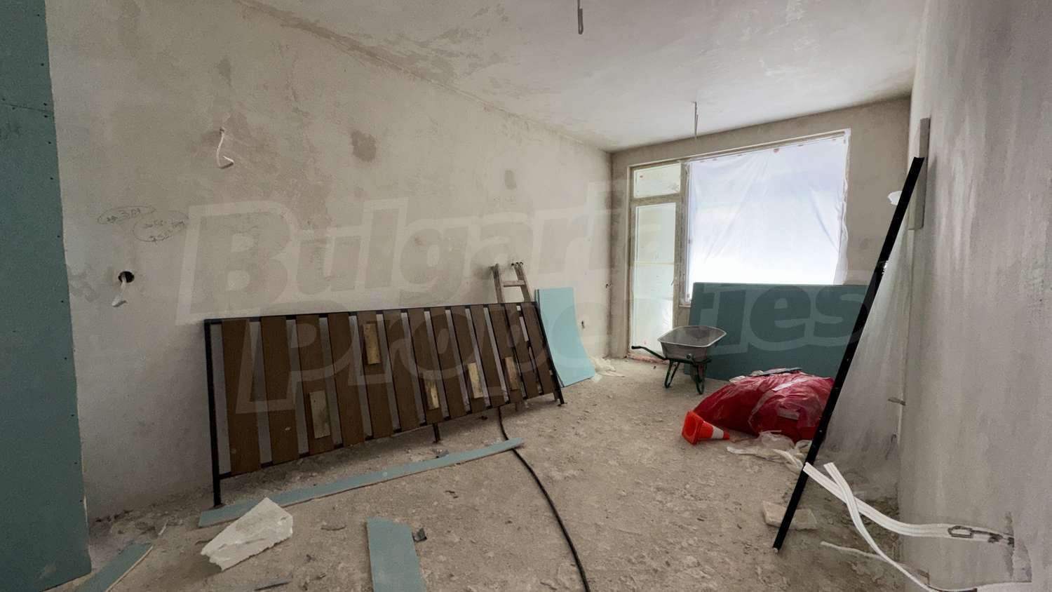 Gallery Picture