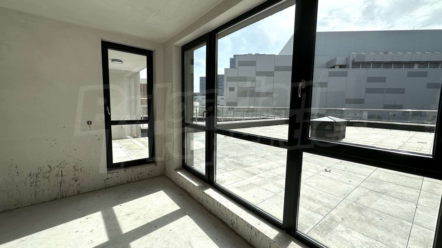 Gallery Picture