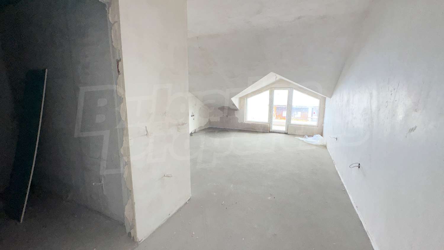 Gallery Picture