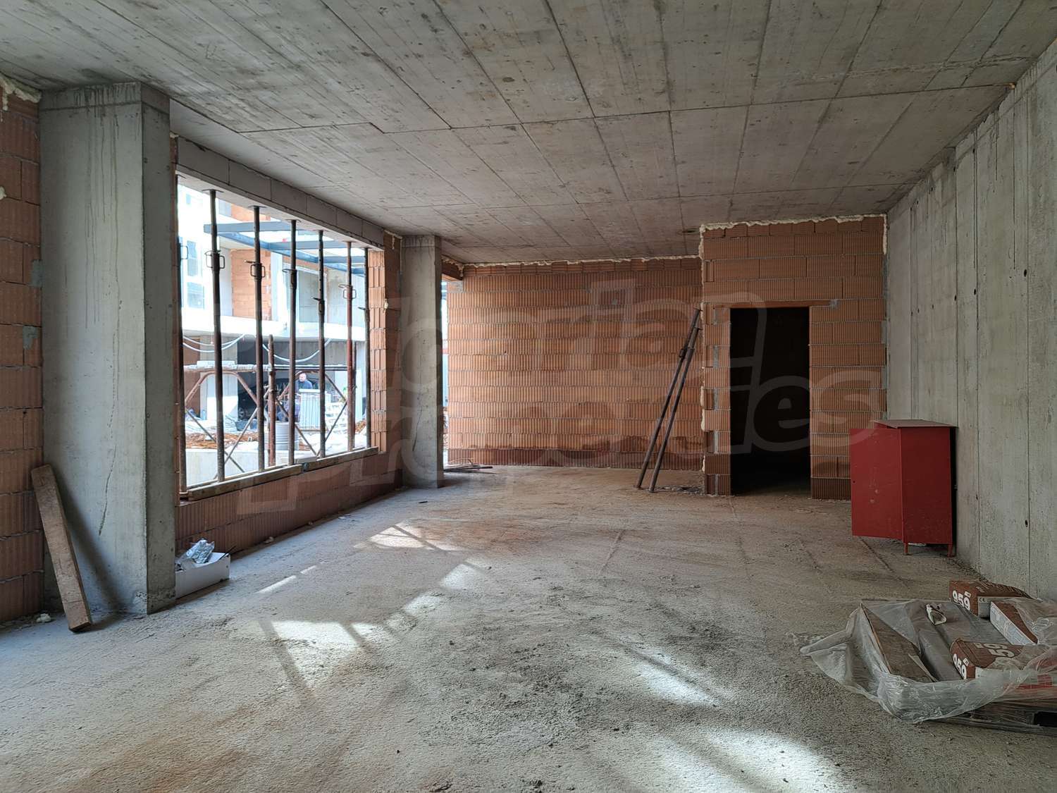 Gallery Picture