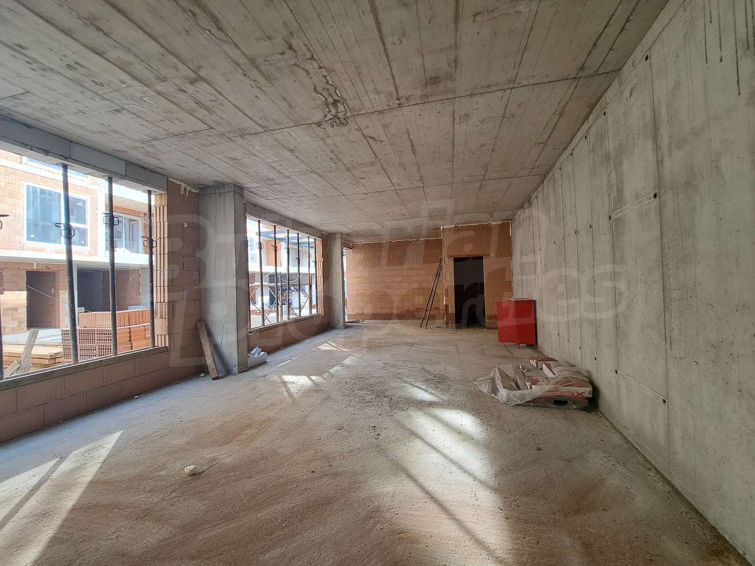 Gallery Picture