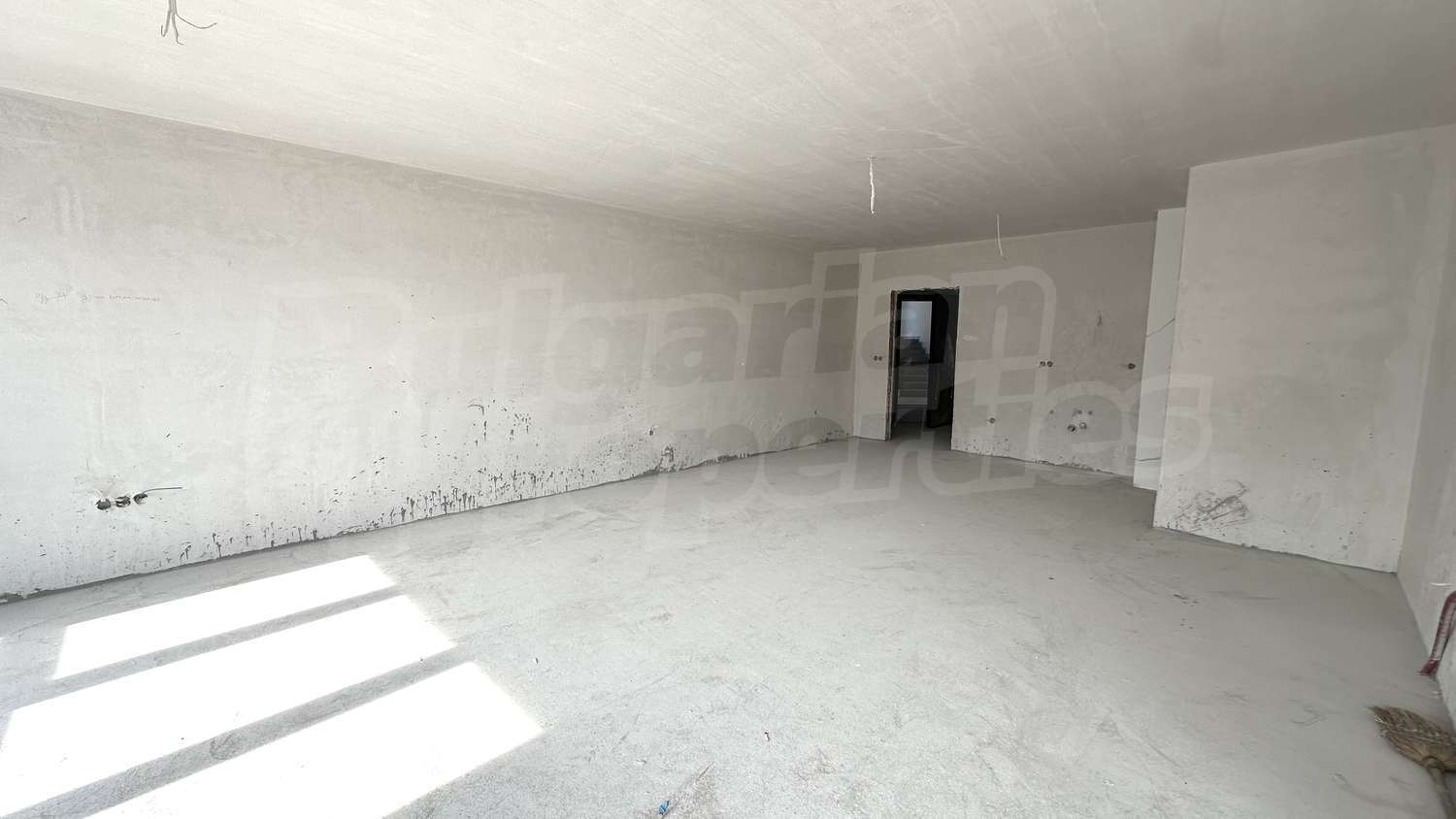 Gallery Picture
