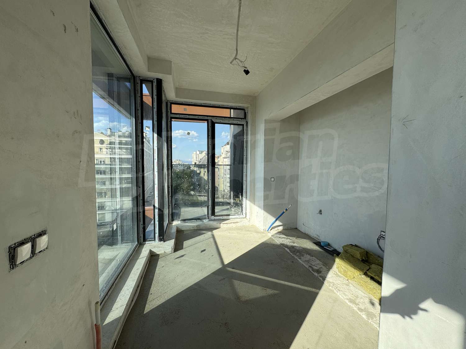 Gallery Picture