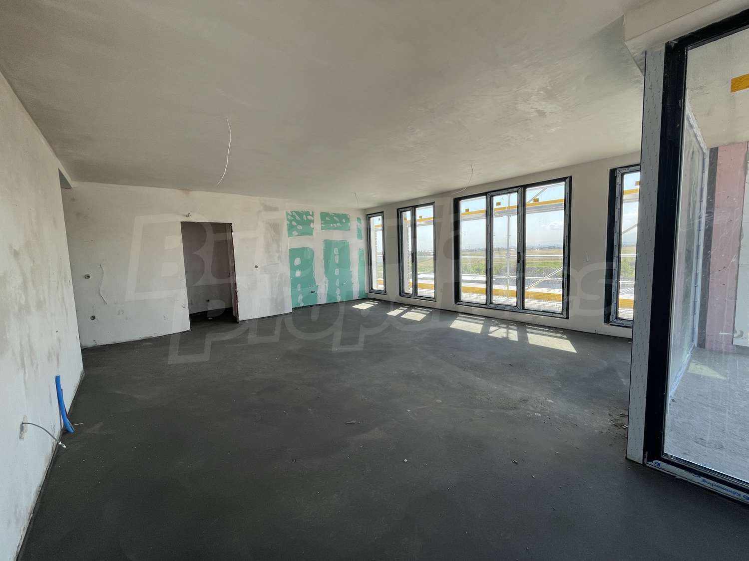 Gallery Picture