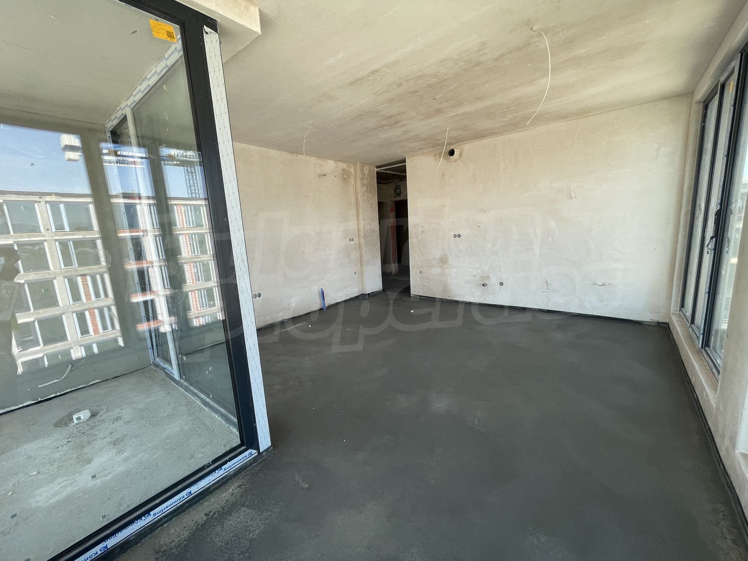 Gallery Picture