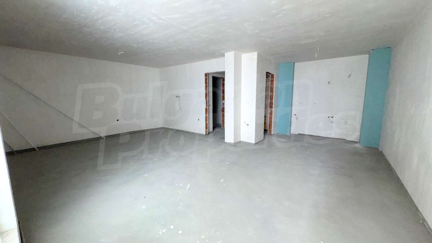 Gallery Picture
