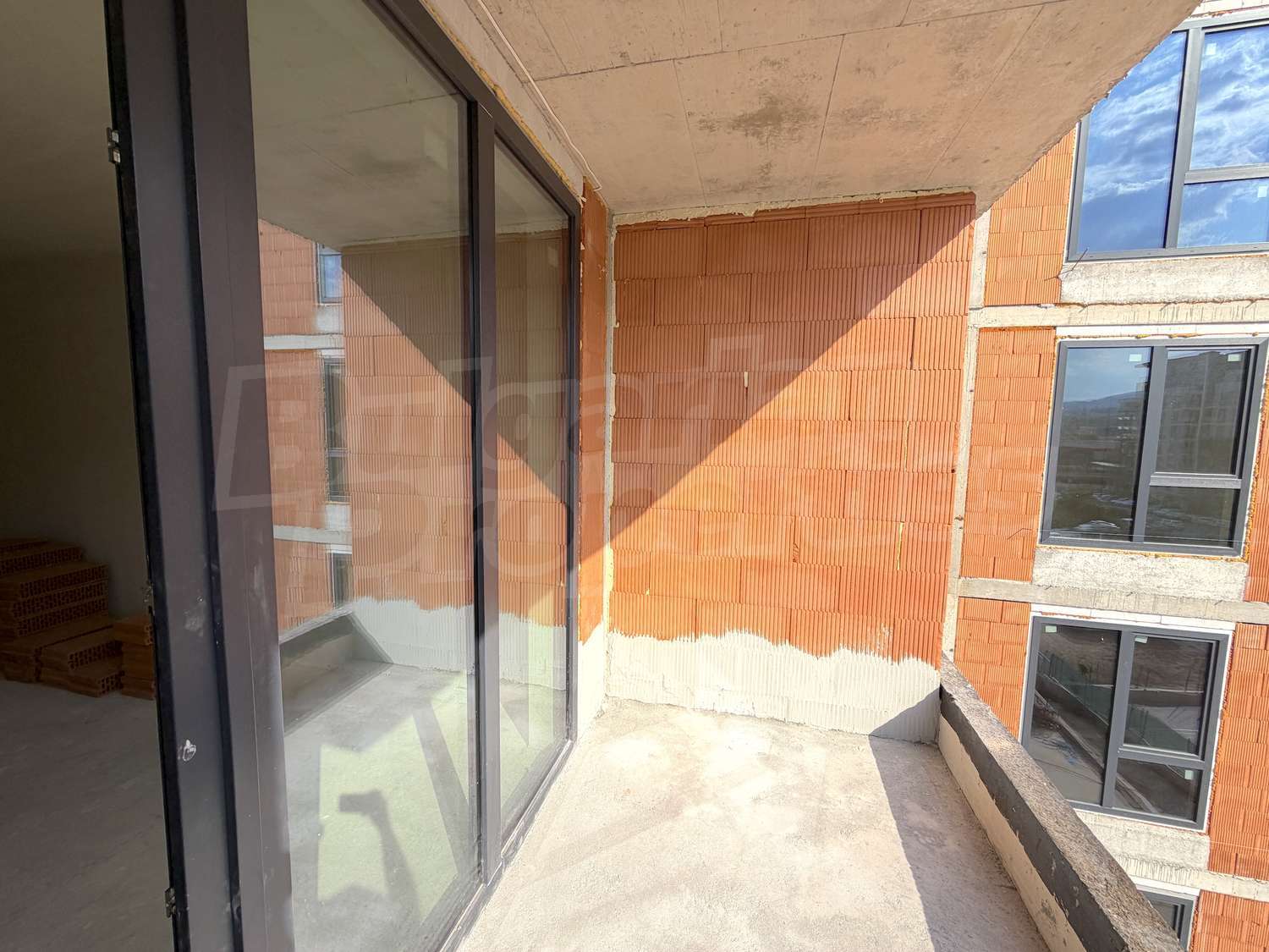 Gallery Picture
