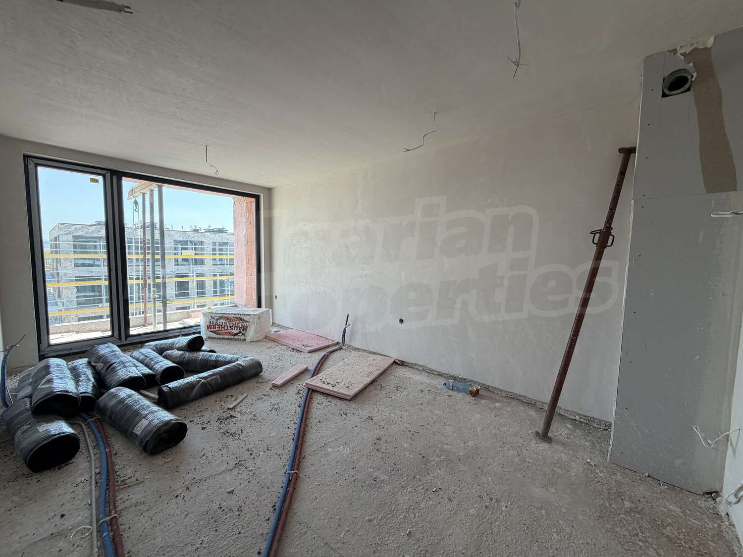 Gallery Picture