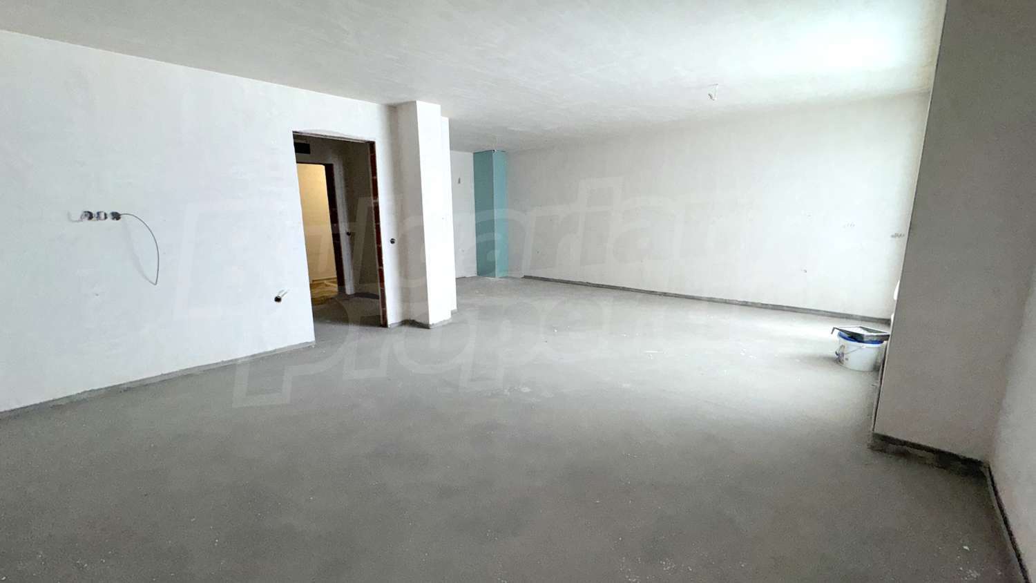 Gallery Picture