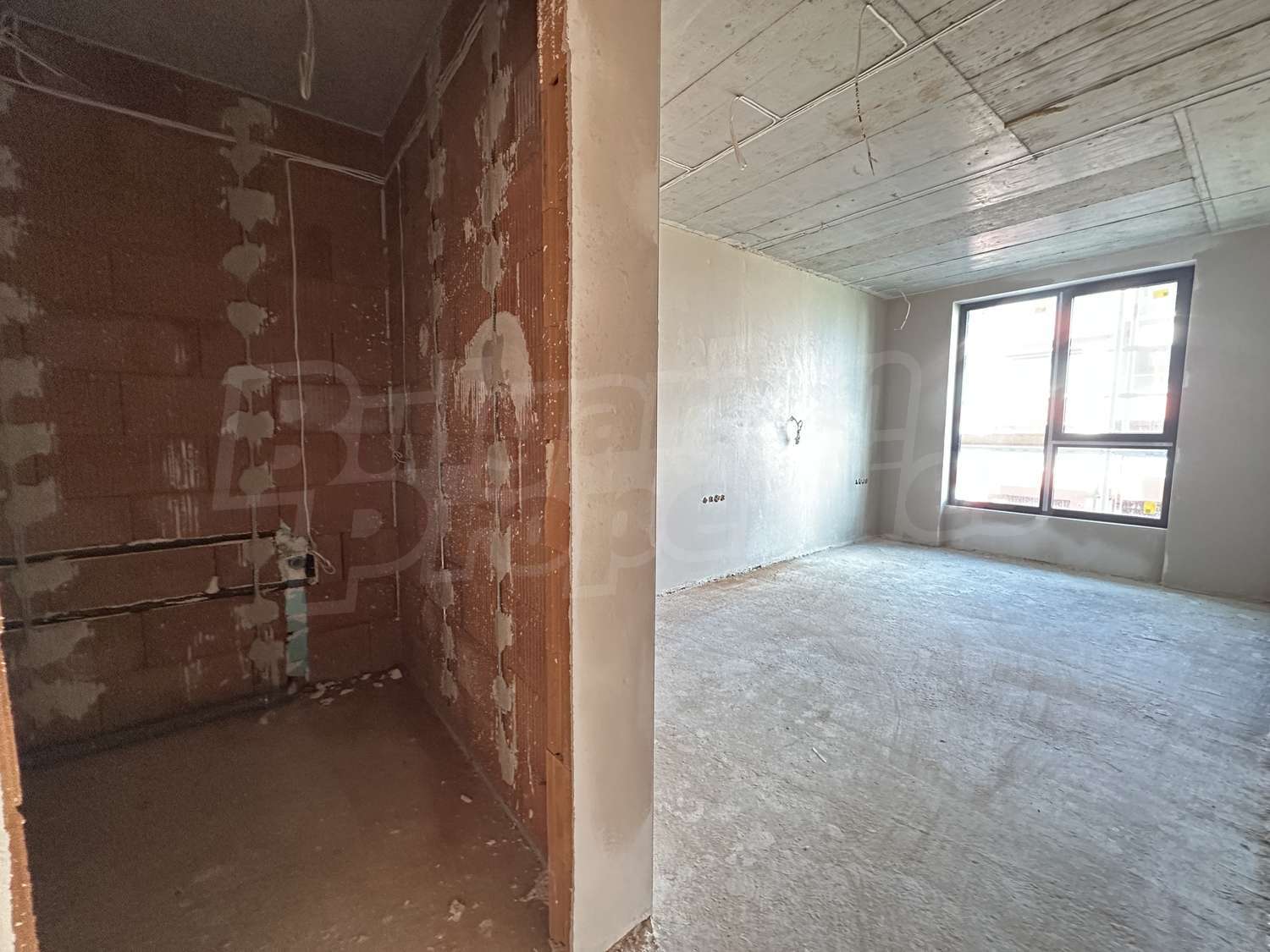 Gallery Picture