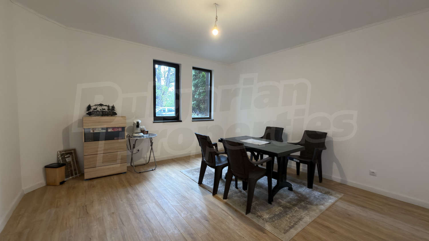 Gallery Picture