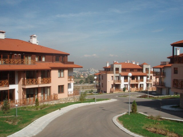 Bulgarian housing prices up 22% Jan-Sept 07