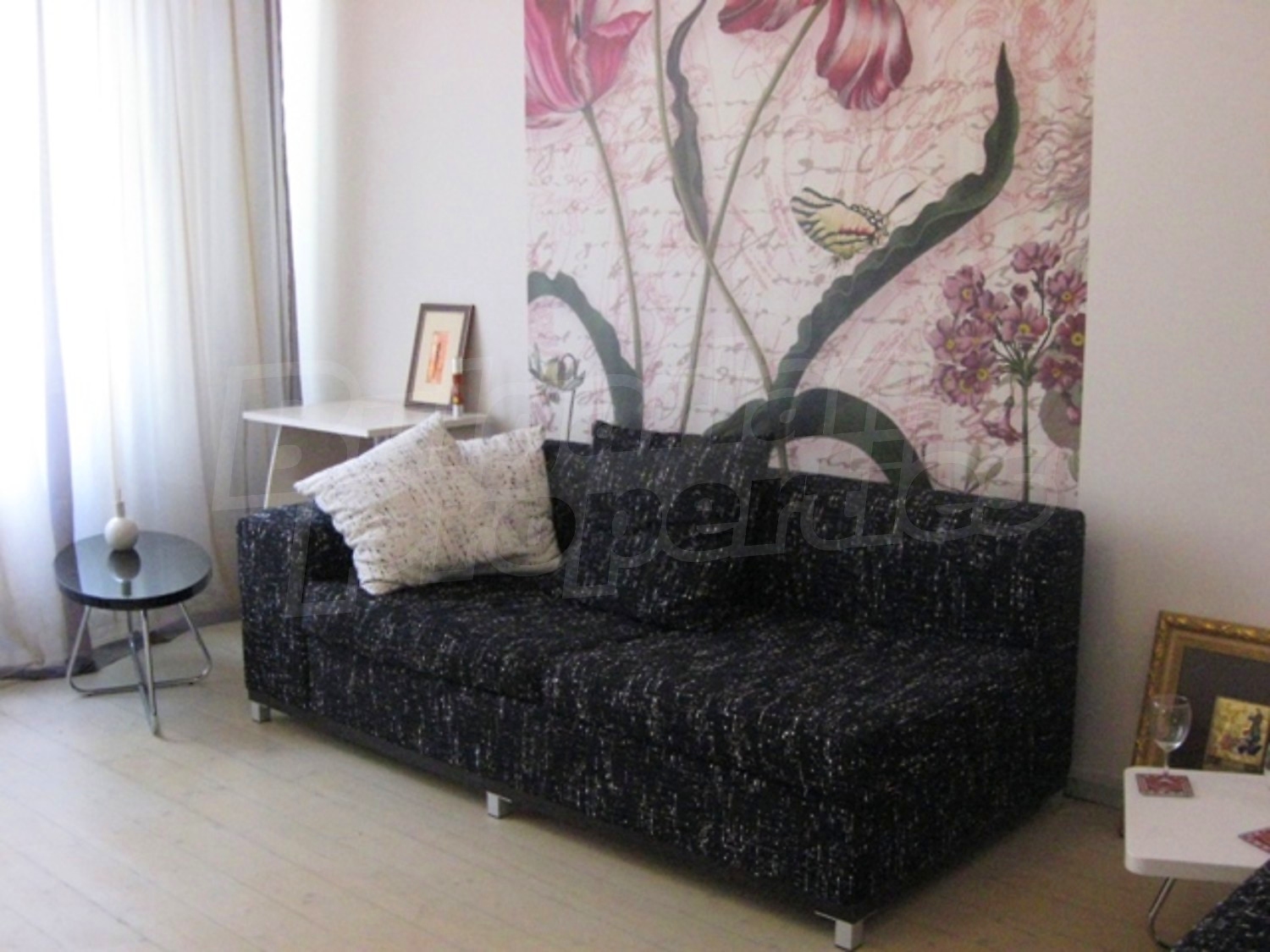 Gallery Picture 2