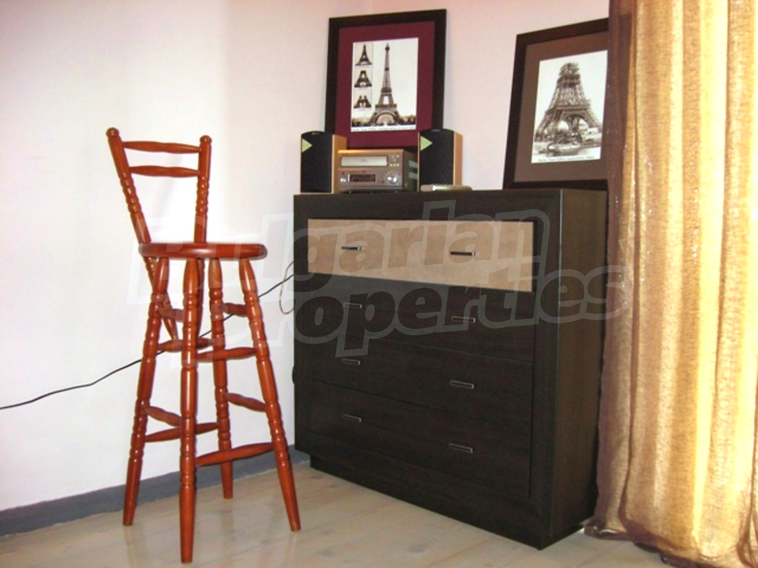 Gallery Picture 7