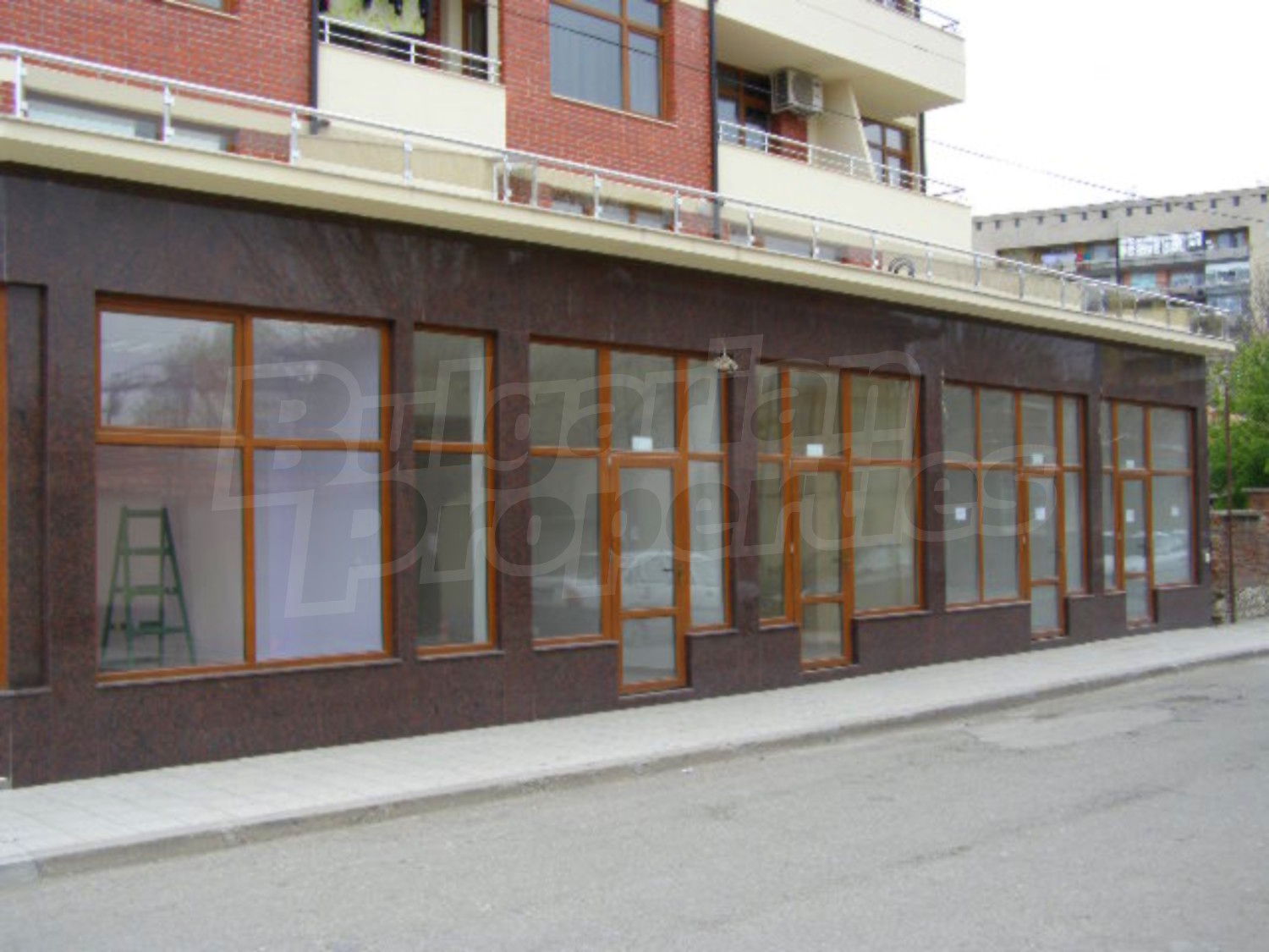 Gallery Picture 10
