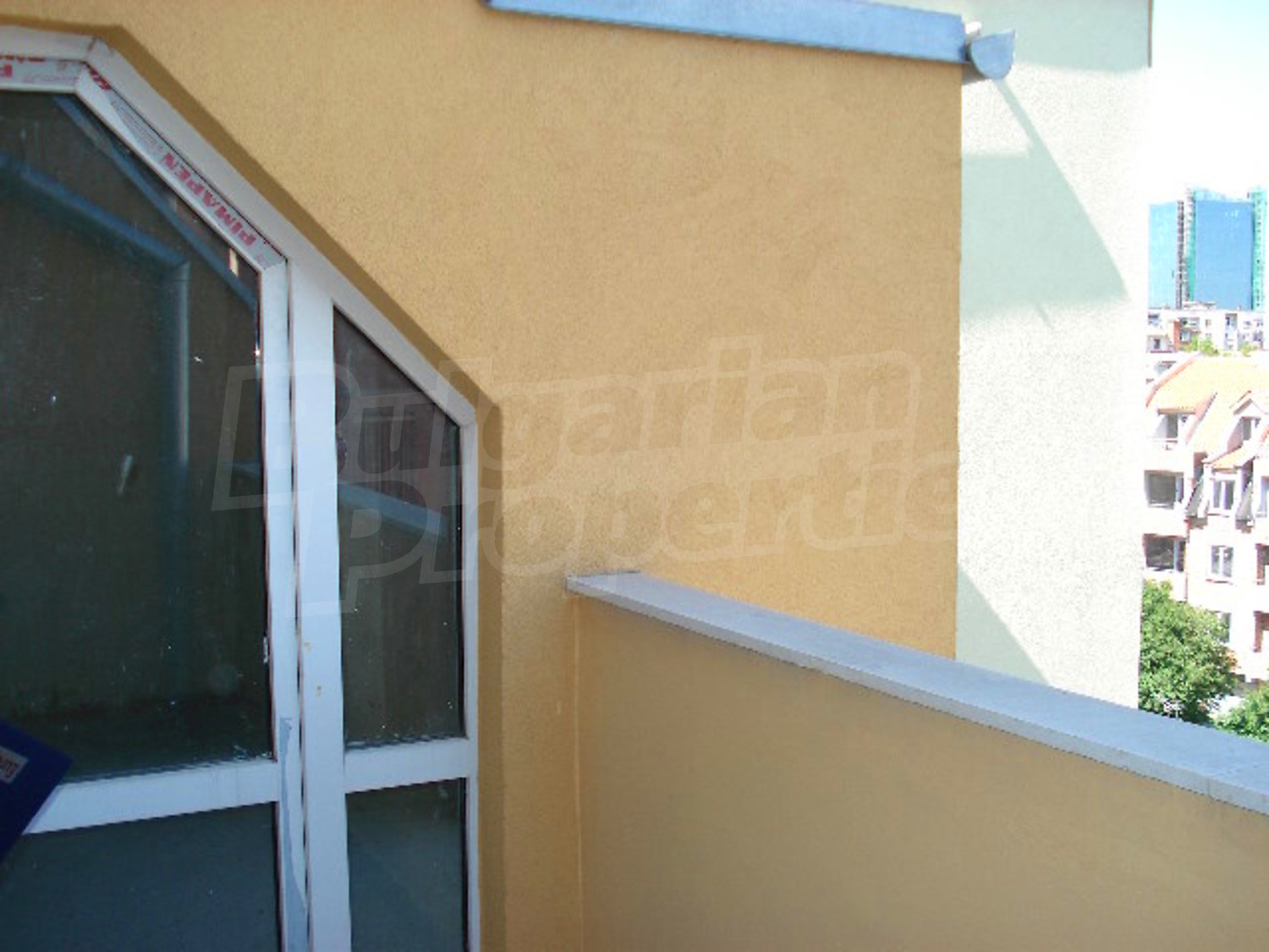 Gallery Picture 10