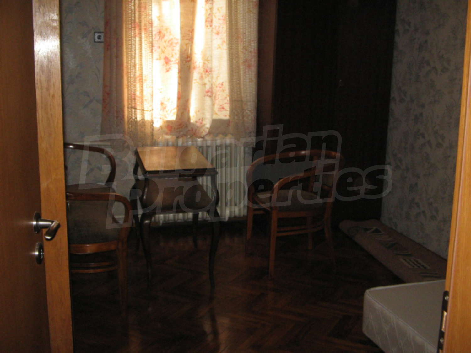 Gallery Picture 12