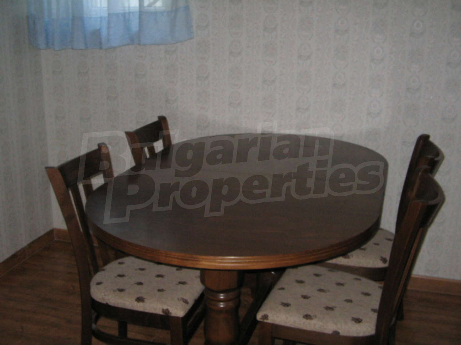 Gallery Picture 8