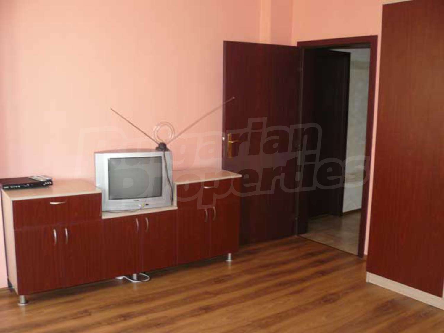 Gallery Picture 11