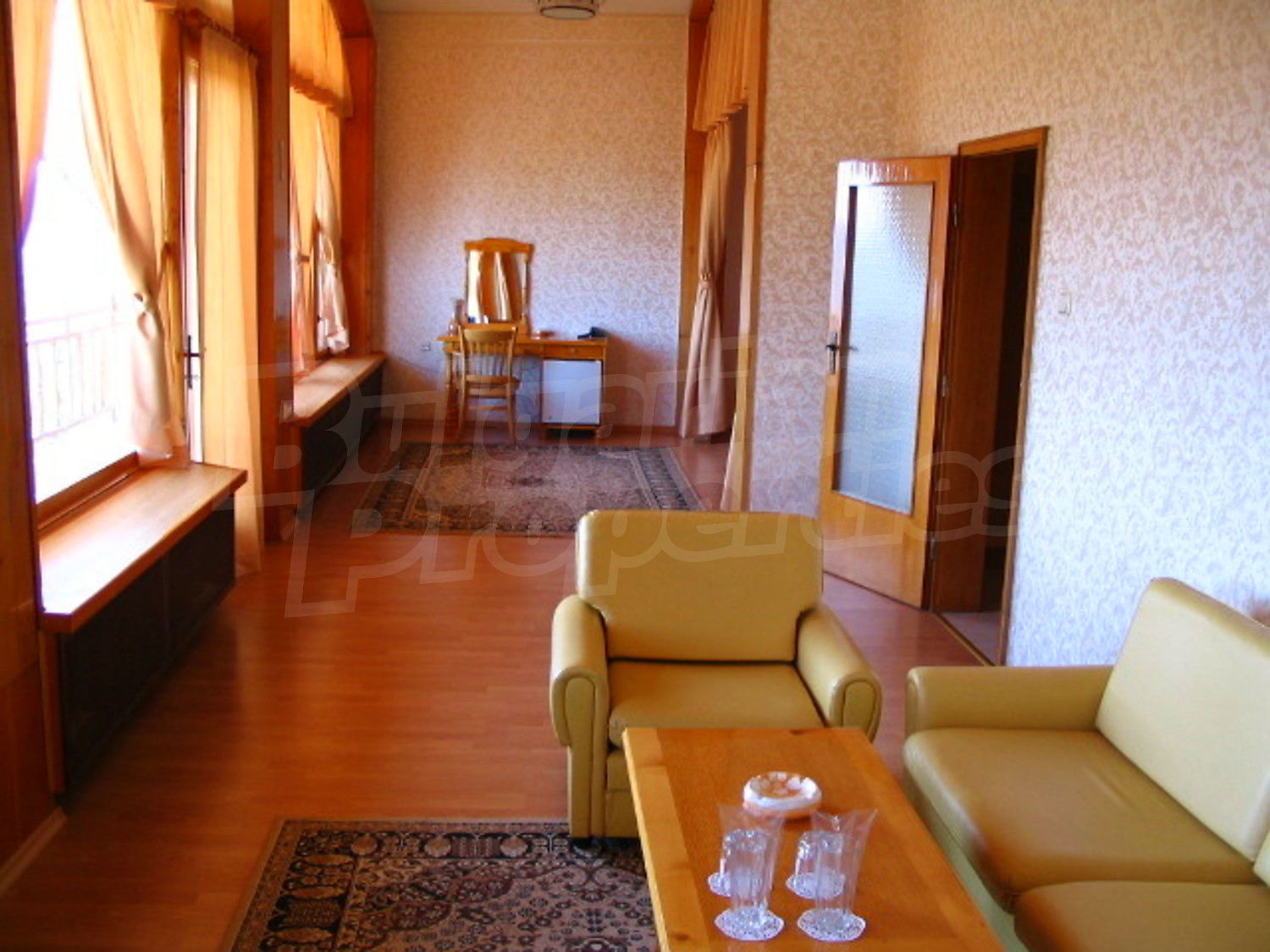 Gallery Picture 9