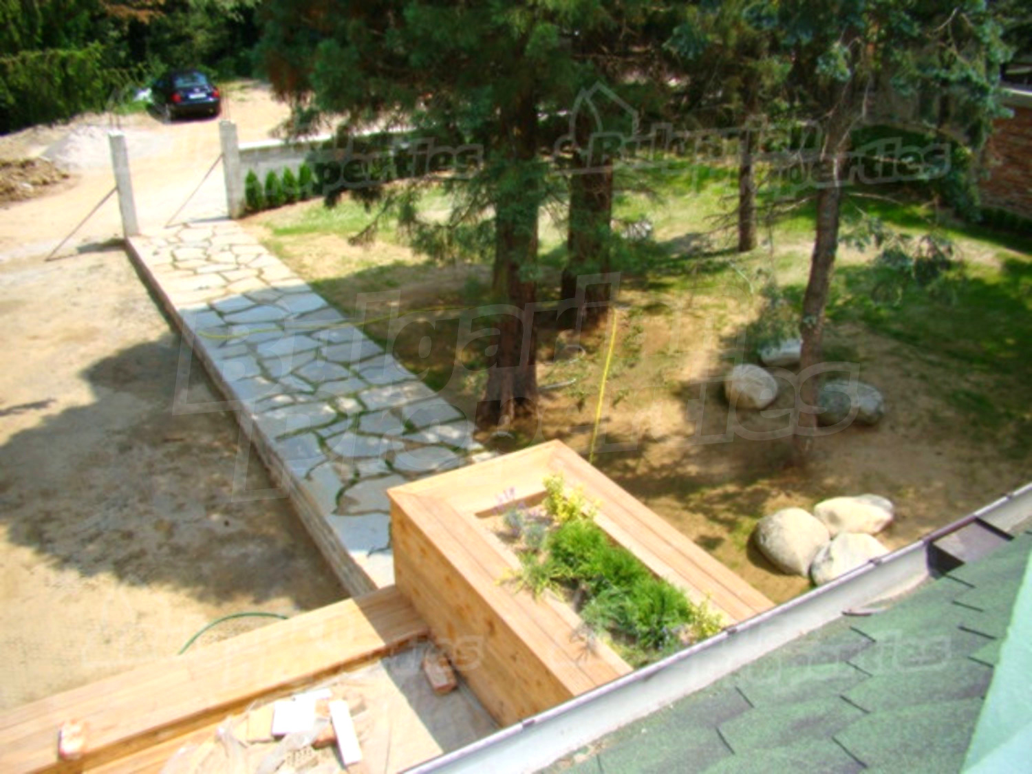 Gallery Picture 28