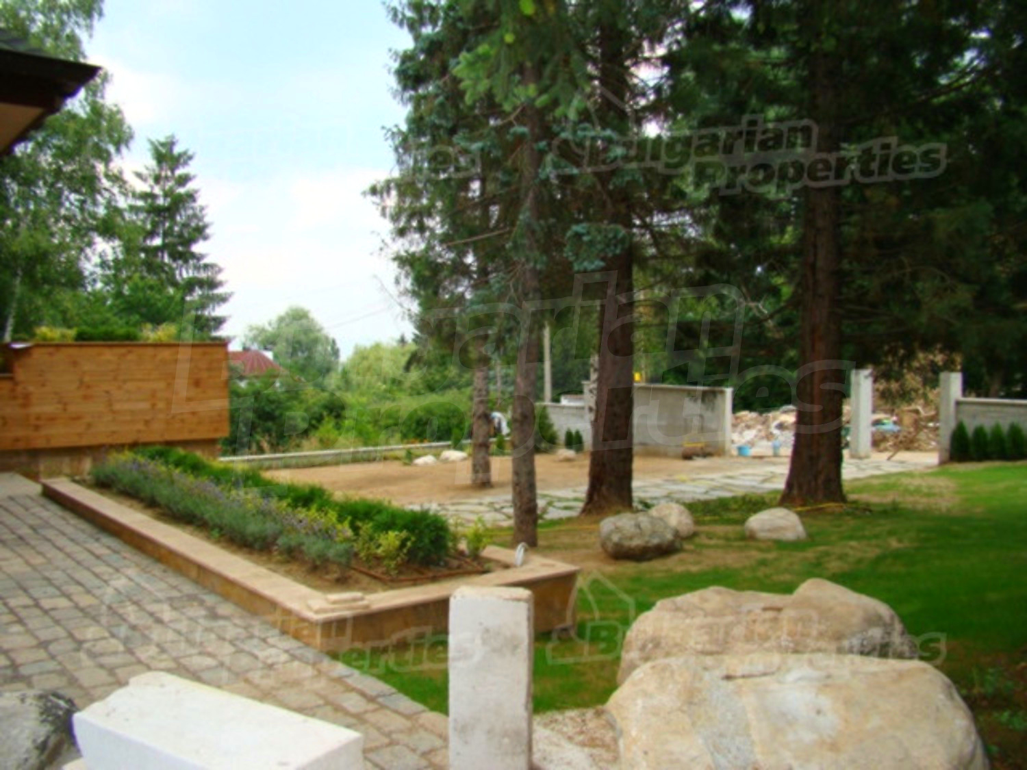 Gallery Picture 30