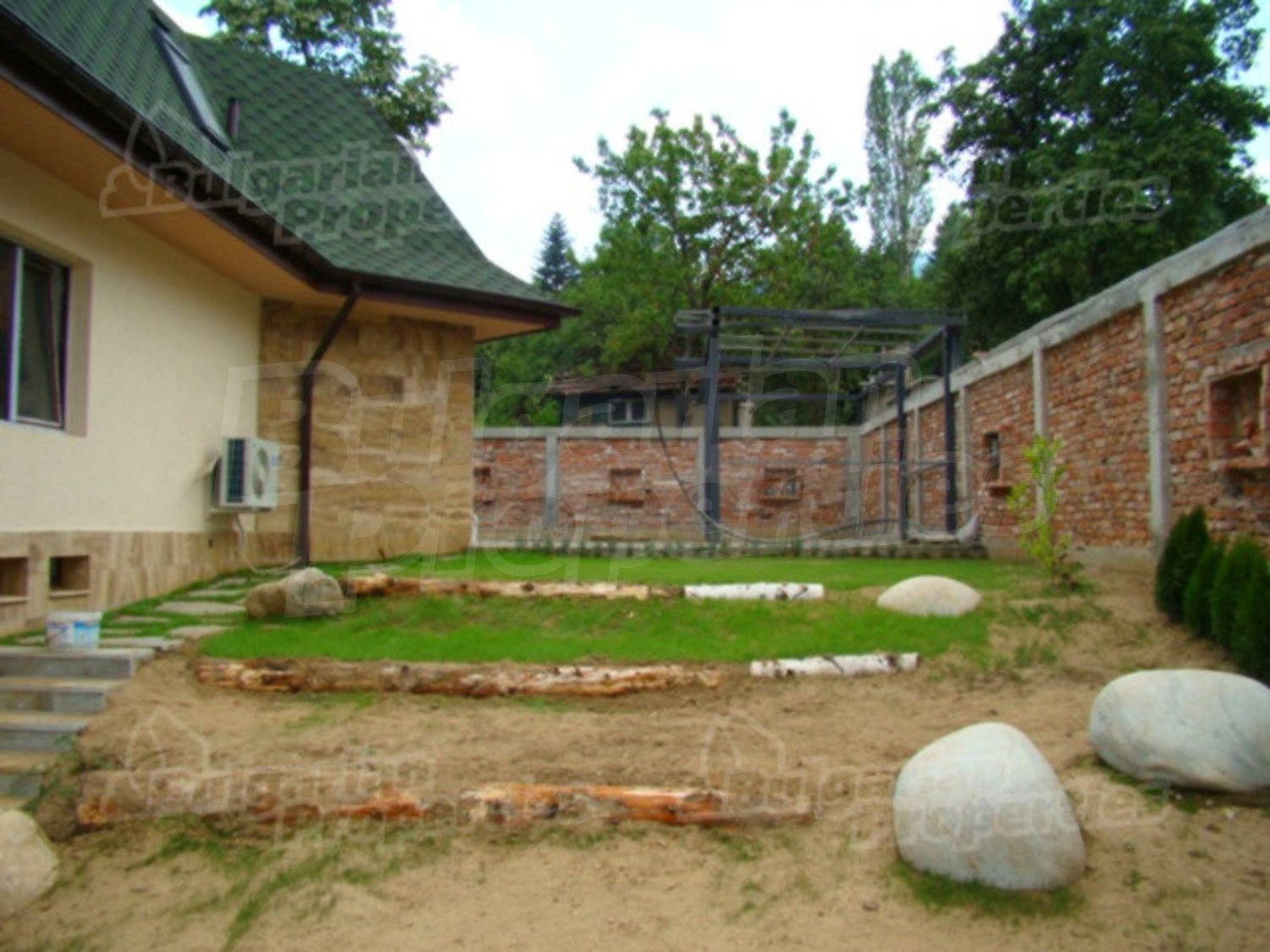 Gallery Picture 32