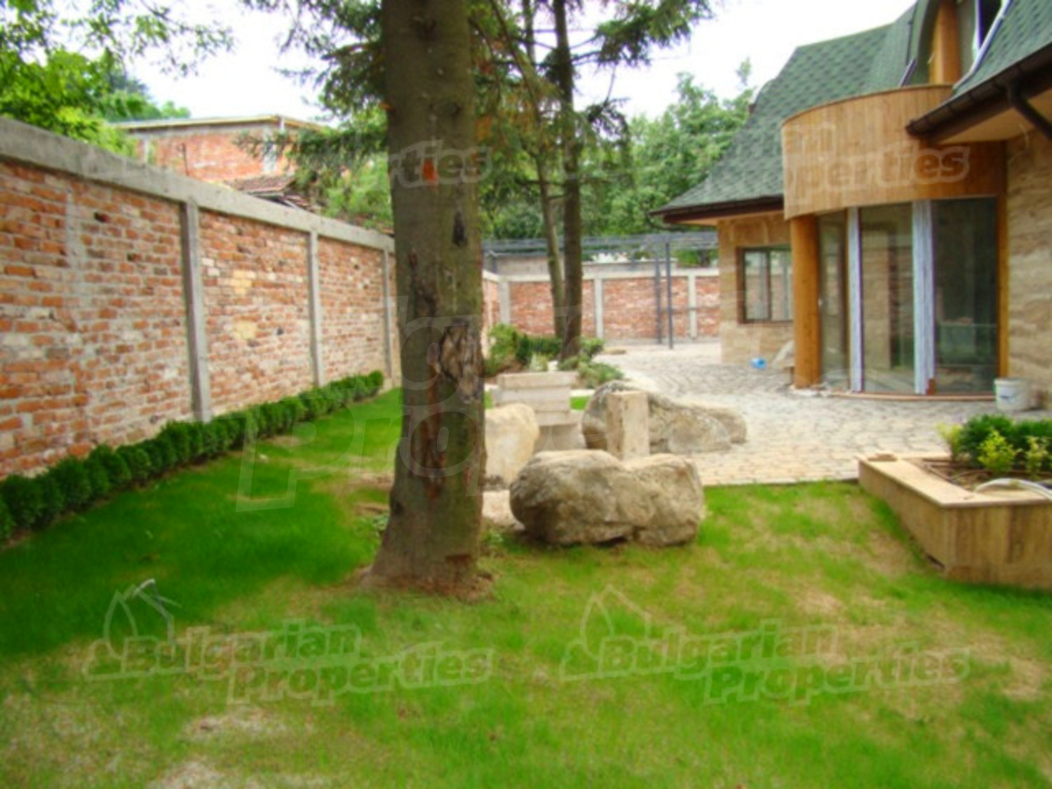 Gallery Picture 5