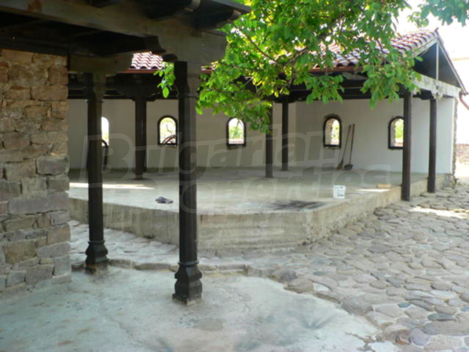 Gallery Picture 10