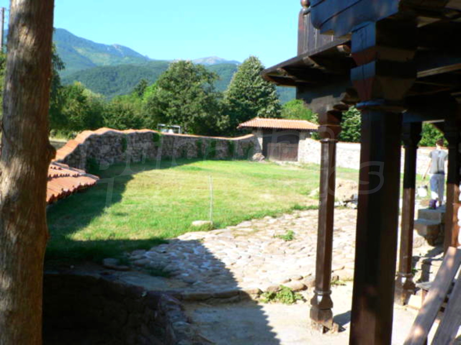 Gallery Picture 13