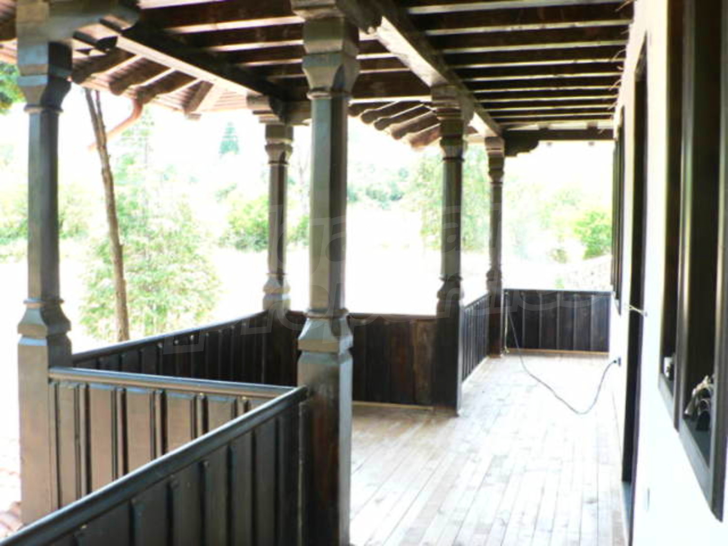 Gallery Picture 6
