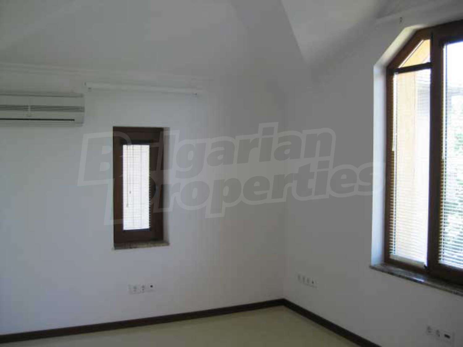 Gallery Picture 11