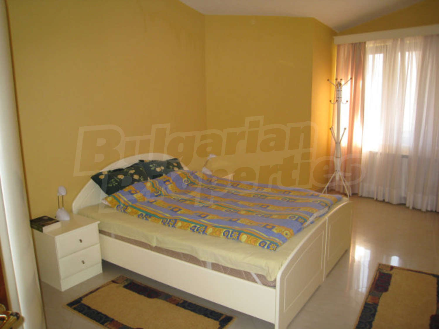 Gallery Picture 19