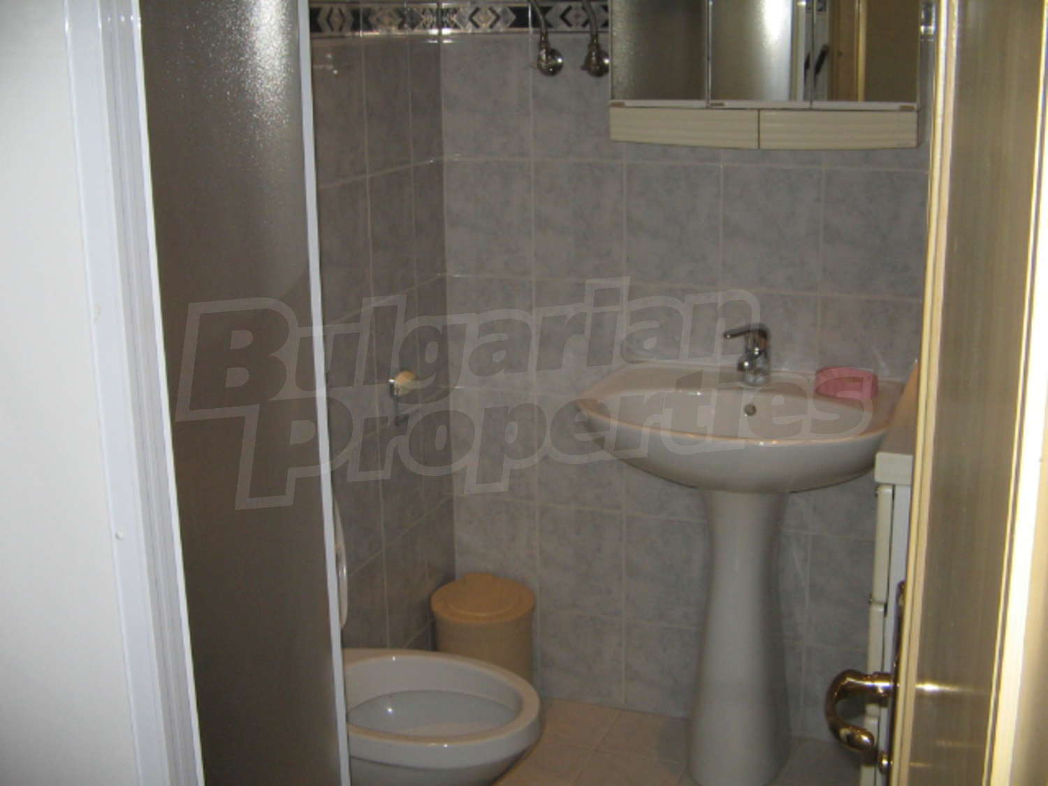 Gallery Picture 10