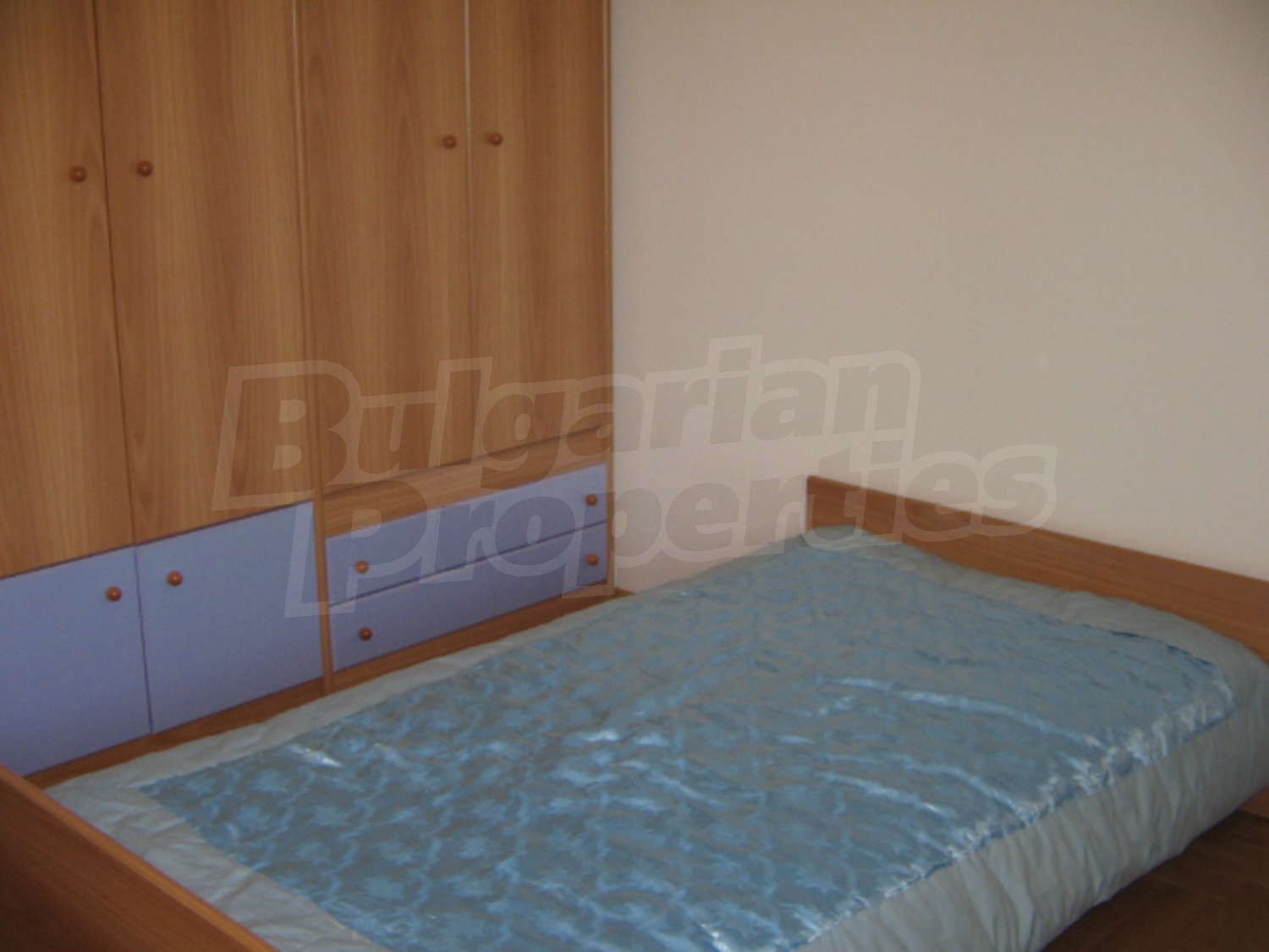 Gallery Picture 13