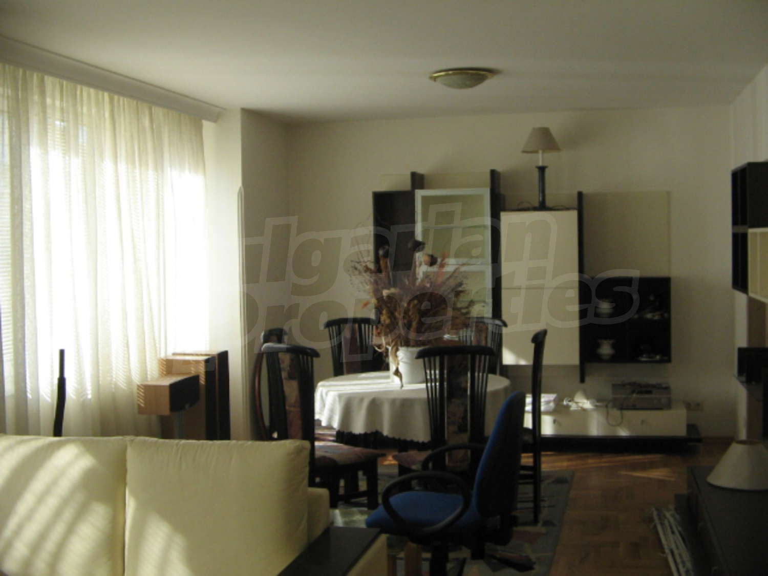 Gallery Picture 4