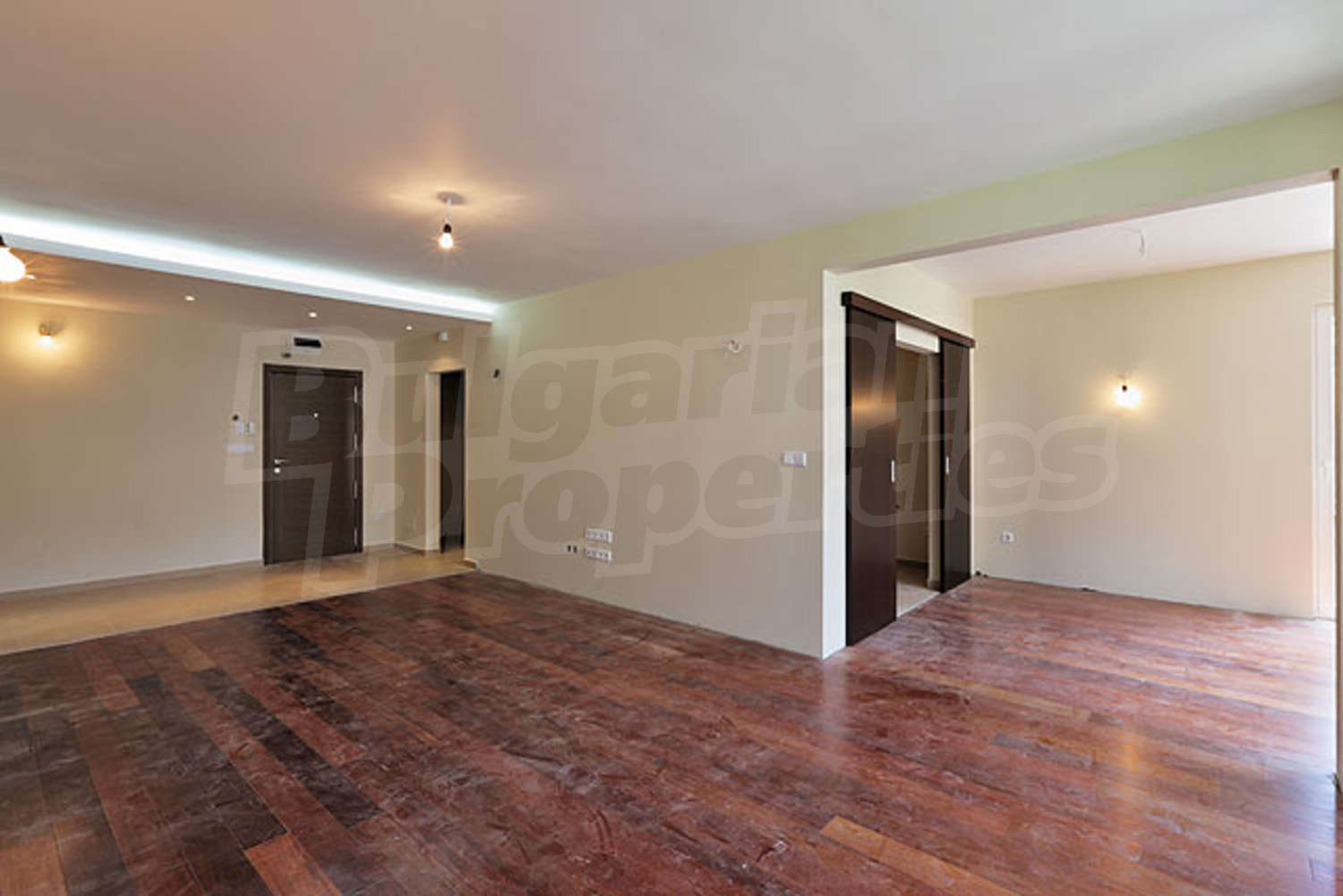 Gallery Picture 10