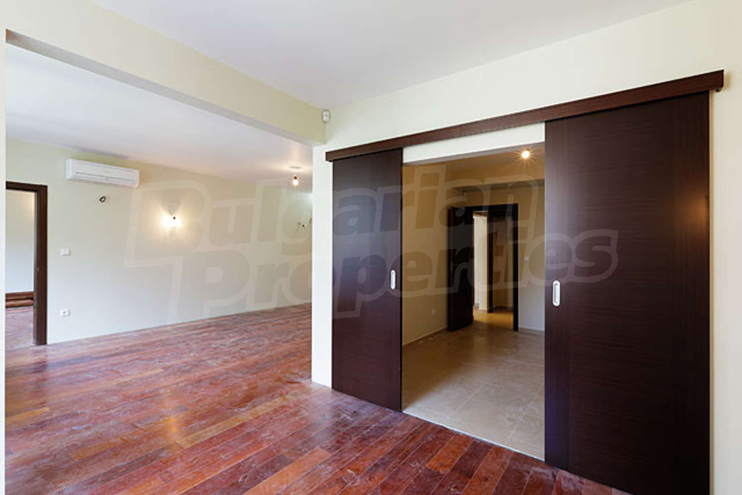 Gallery Picture 3