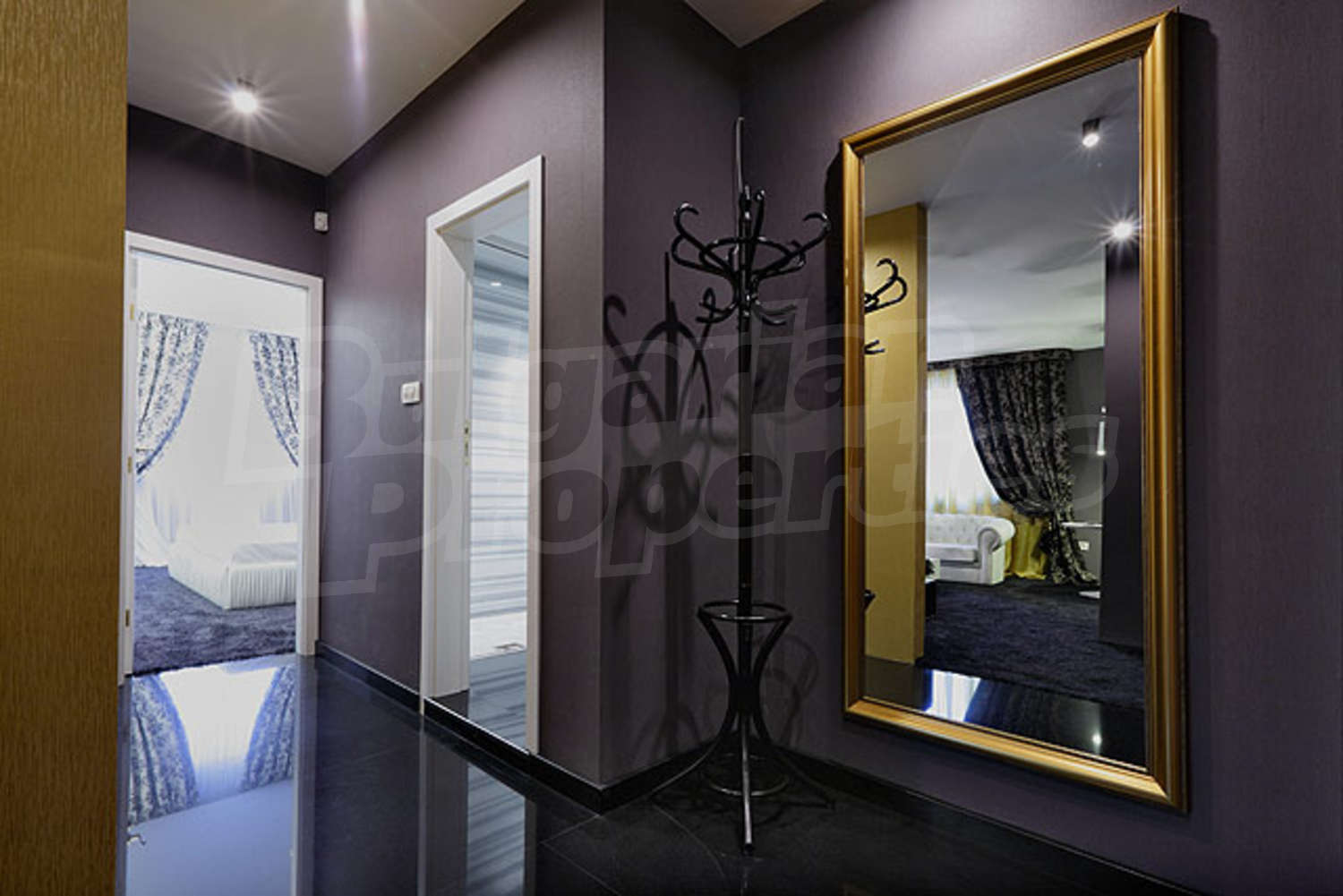 Gallery Picture 13