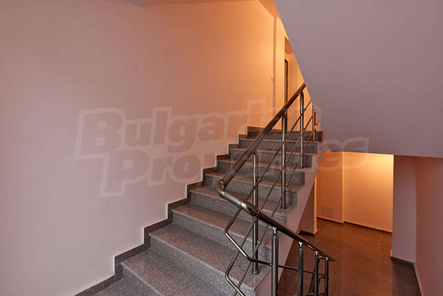 Gallery Picture 14
