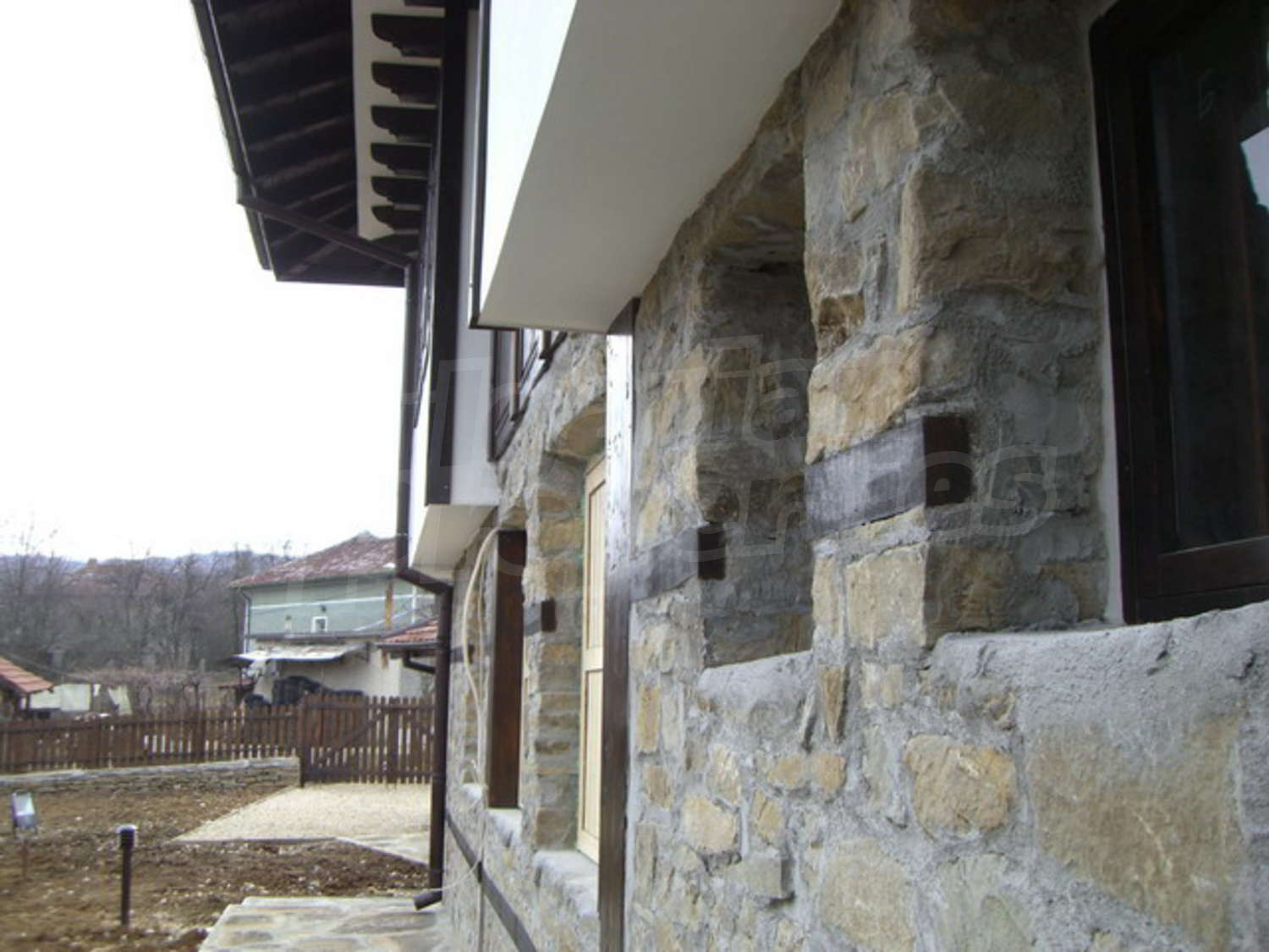 Gallery Picture 8