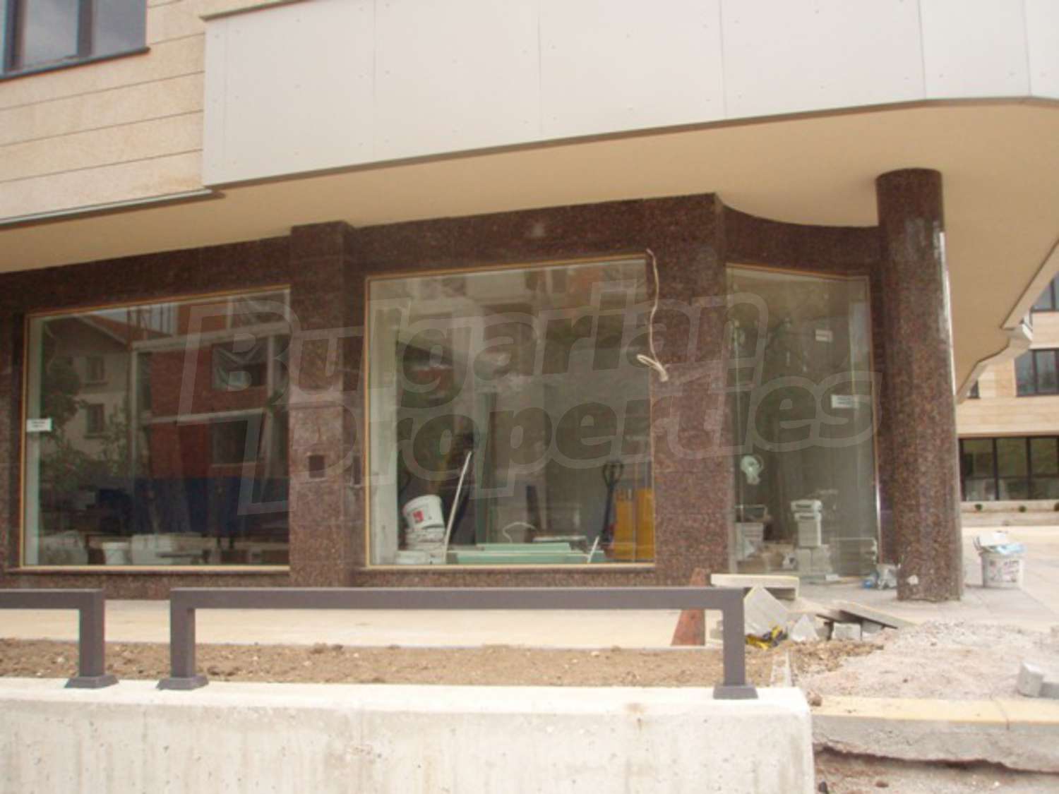 Gallery Picture 2