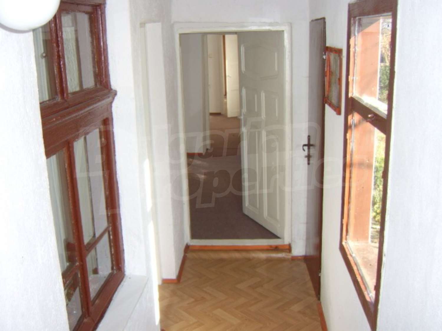 Gallery Picture 6