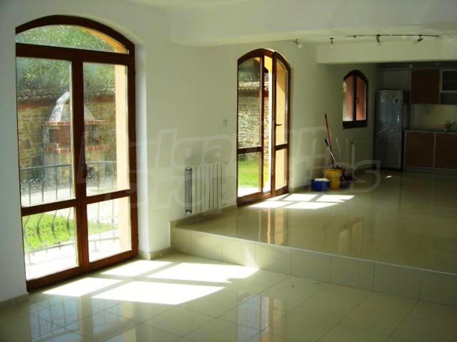 Gallery Picture 9