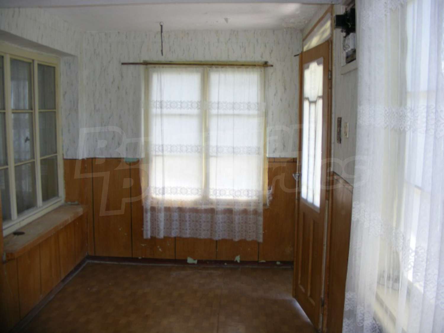 Gallery Picture 16