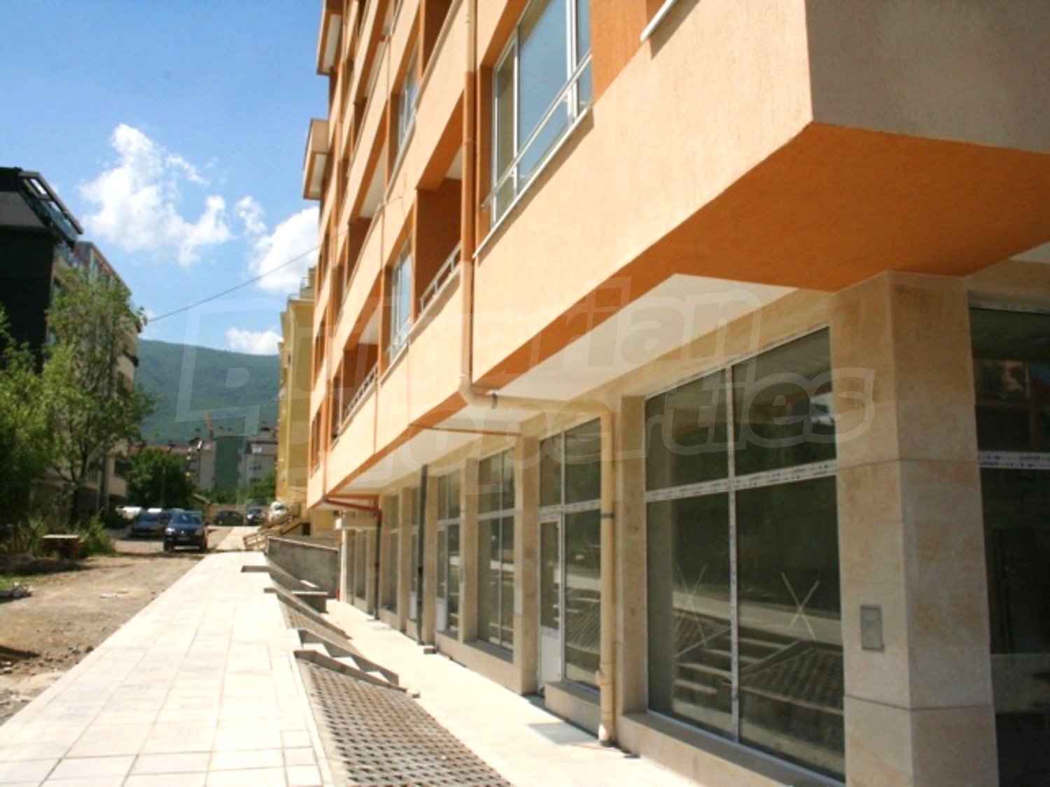 Gallery Picture 15