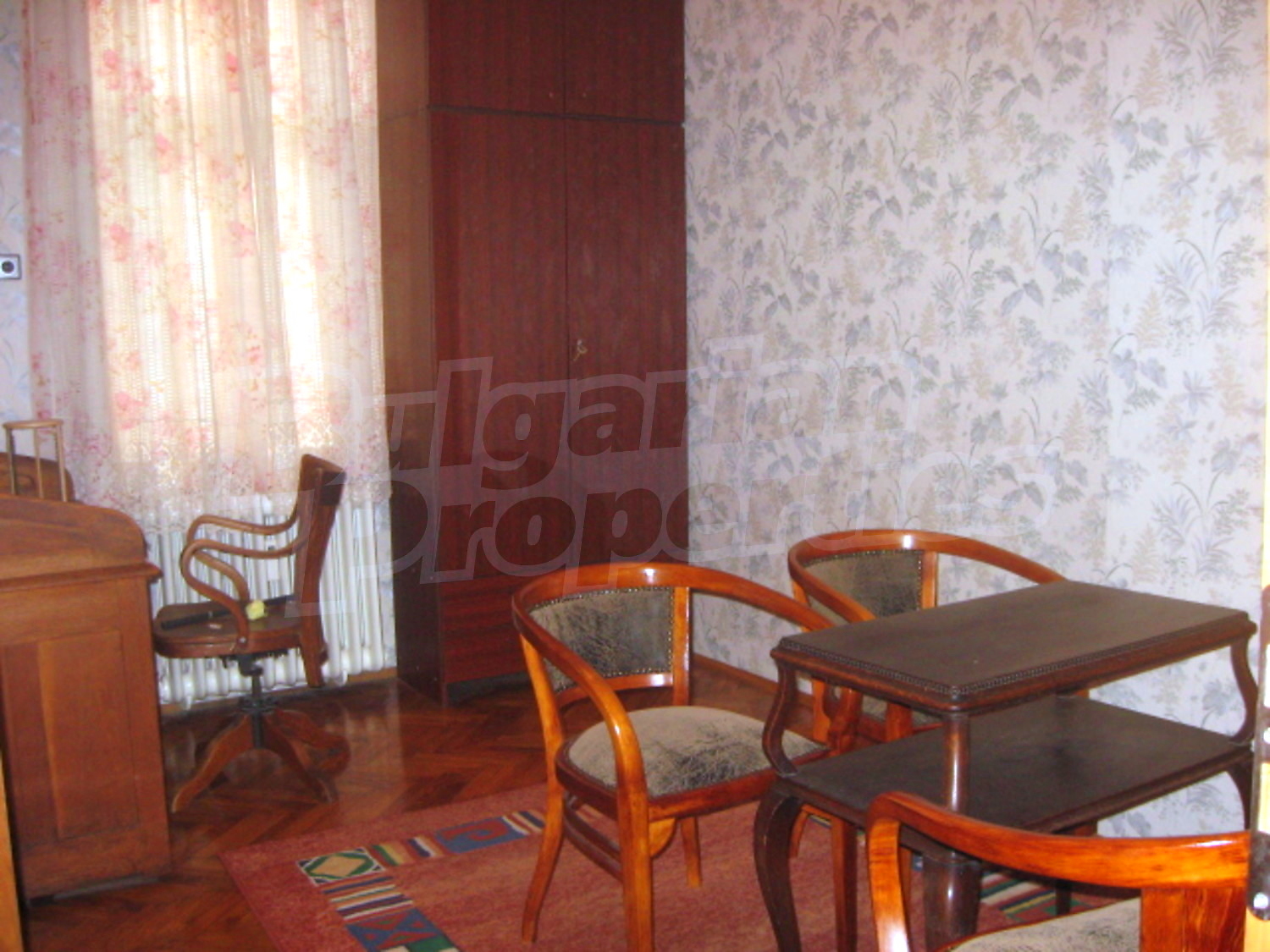 Gallery Picture 10