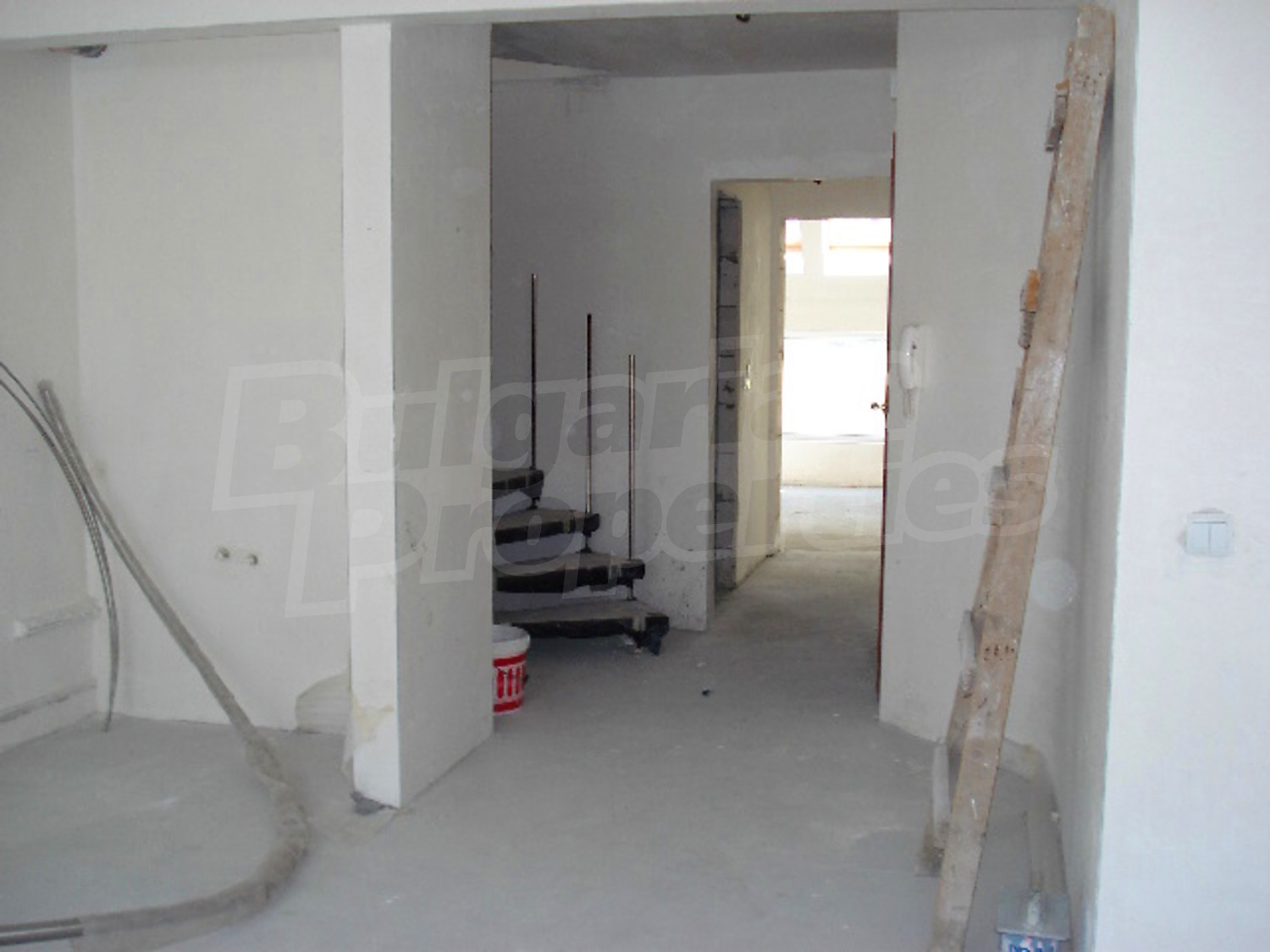Gallery Picture 8