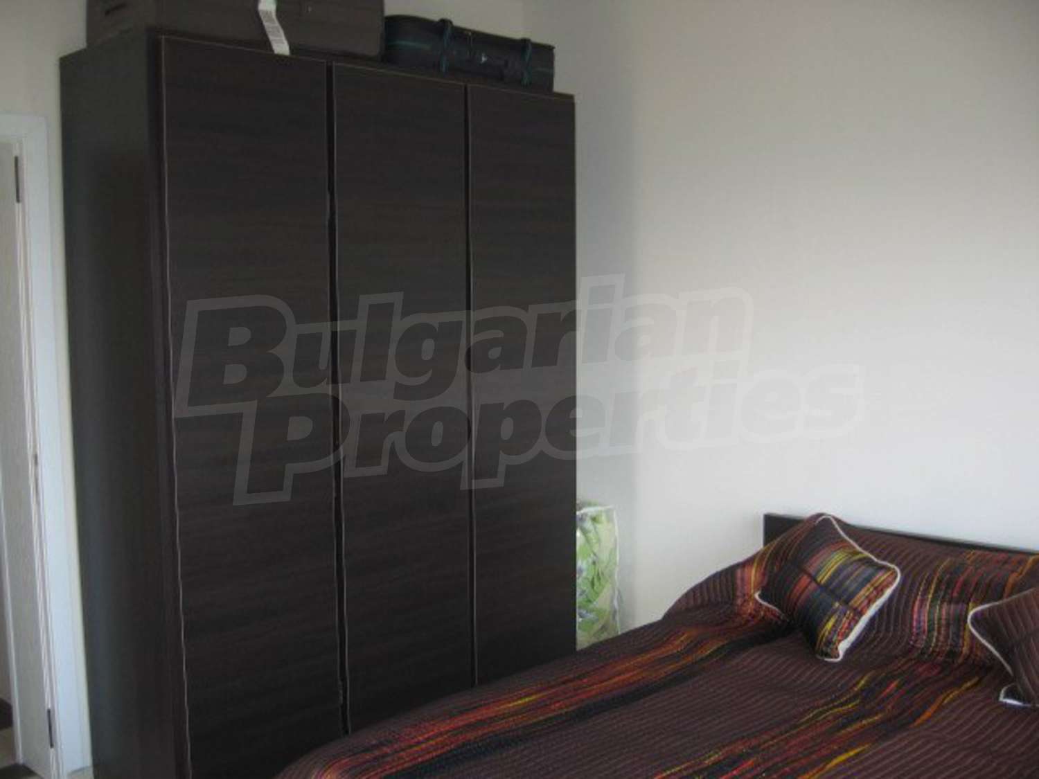 Gallery Picture 10